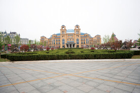 青岛港中旅维景酒店