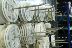 电子设备生产车间