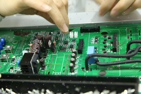 电子设备生产车间