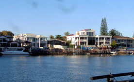 黄金海岸城市海滨风景