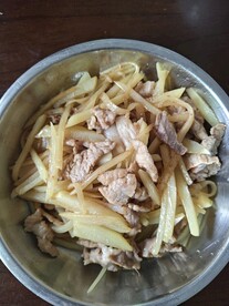 土豆丝炒肉