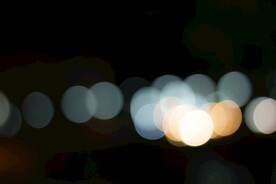 多彩光韵光斑夜空背景