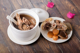 水鱼瑶柱鲍鱼滋补汤