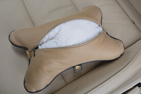 汽车腰靠头枕精品展示