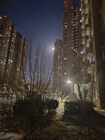夜晚的小区