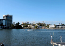 黄金海岸城市海滨风景