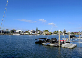 黄金海岸城市海滨风景