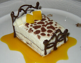 白巧克力慕斯蛋糕