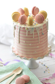 马卡龙奶油蛋糕