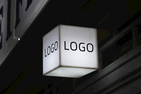 店招灯箱贴图样机