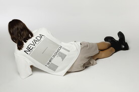 短袖T恤贴图样机