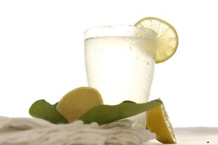 冰柠檬水