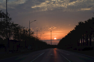 道路黄昏