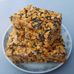 鸡蛋芝麻花生酥