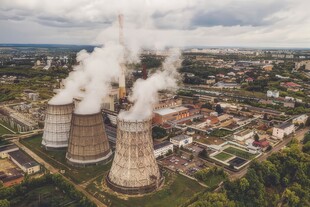 火力发电站燃煤发电厂冷却塔图片