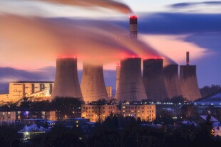 火力发电站燃煤发电厂冷却塔图片