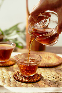 茶文化玻璃茶具泡茶倒茶