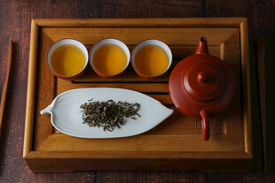 茶文化紫砂壶泡茶场景