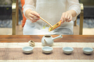 茶文化茶桌白瓷手把壶侧把壶泡茶