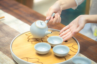 茶文化白瓷侧把壶手把壶泡茶倒茶