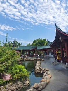 蓝天白云 公园美景