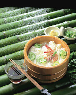 日本料理 虾仁面