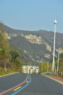 山里彩虹乡村旅游公路
