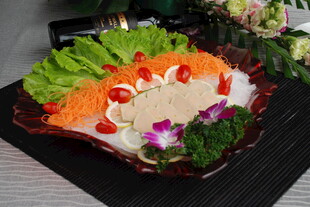 日料鹅肝刺身拼盘