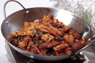 中式菜干锅红烧肉