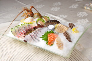 澳龙海鲜刺身拼盘