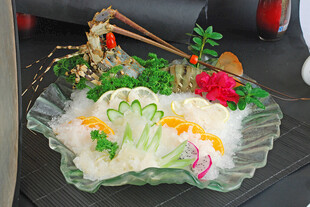 日料海鲜澳龙刺身拼盘