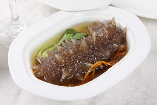 菌菇虫草海参汤