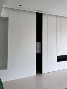 夹吊设计高级感装修木制品定制柜