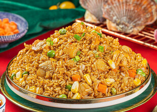 越南美食海鲜炒饭