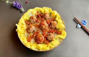 娃娃菜粉丝蒸肉丸