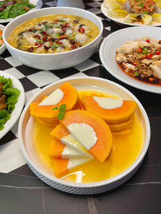 南瓜奶冻甜羹