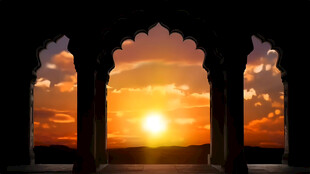 夕阳下的拱形建筑
