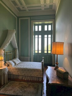 复古风格卧室温馨场景