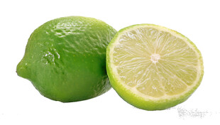 新鲜青柠 一半切开展示