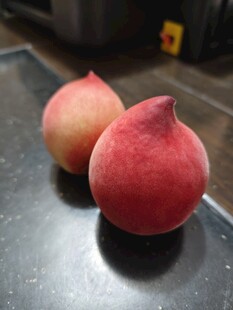 新鲜水蜜桃特写