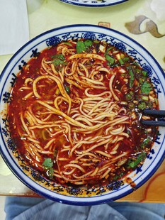 香辣诱人的红油面条