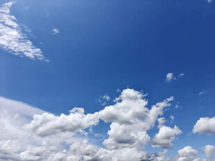 蓝天白云美景