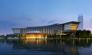 湖畔现代建筑夜景风光