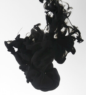 墨在水中晕染的美妙瞬间