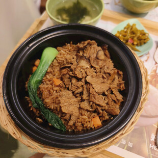 美味牛肉煲  鲜香诱人 焖饭