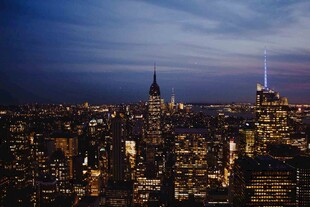 纽约城市夜景璀璨天际线