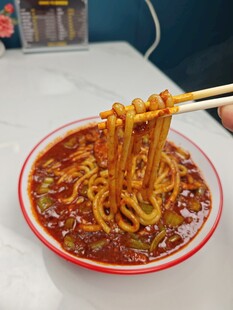 新疆特色美味炒米粉