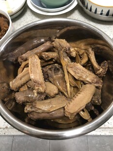 鸭翅卤味