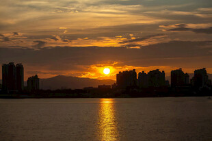 夕阳城市