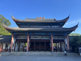 中式古建筑庙宇外观